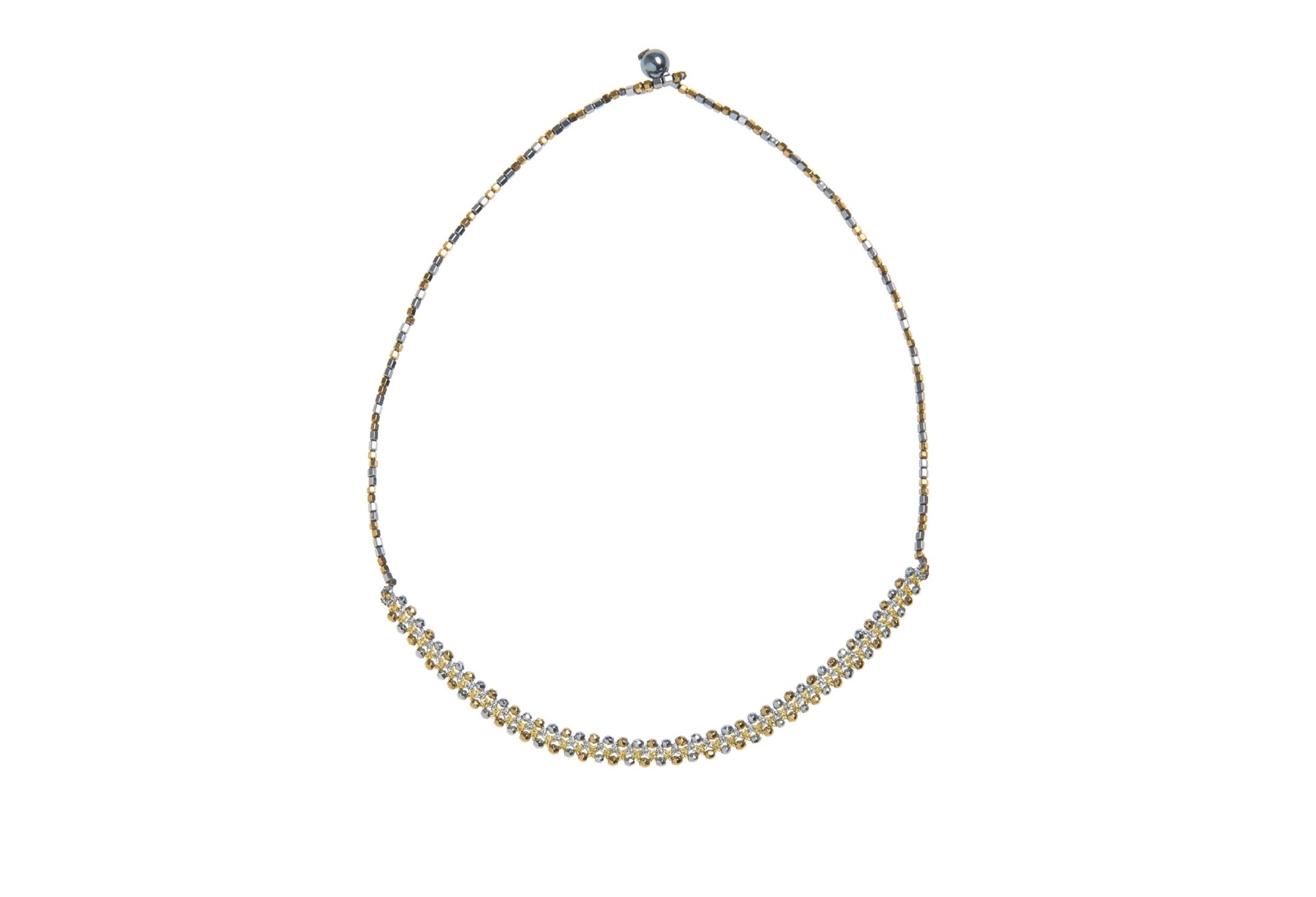 Tennis handcrafted lace necklace in white backround