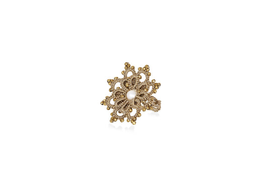 Rosette handcrafted gemstone lace ring gold