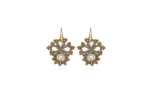 Claire lace earrings, grey gold